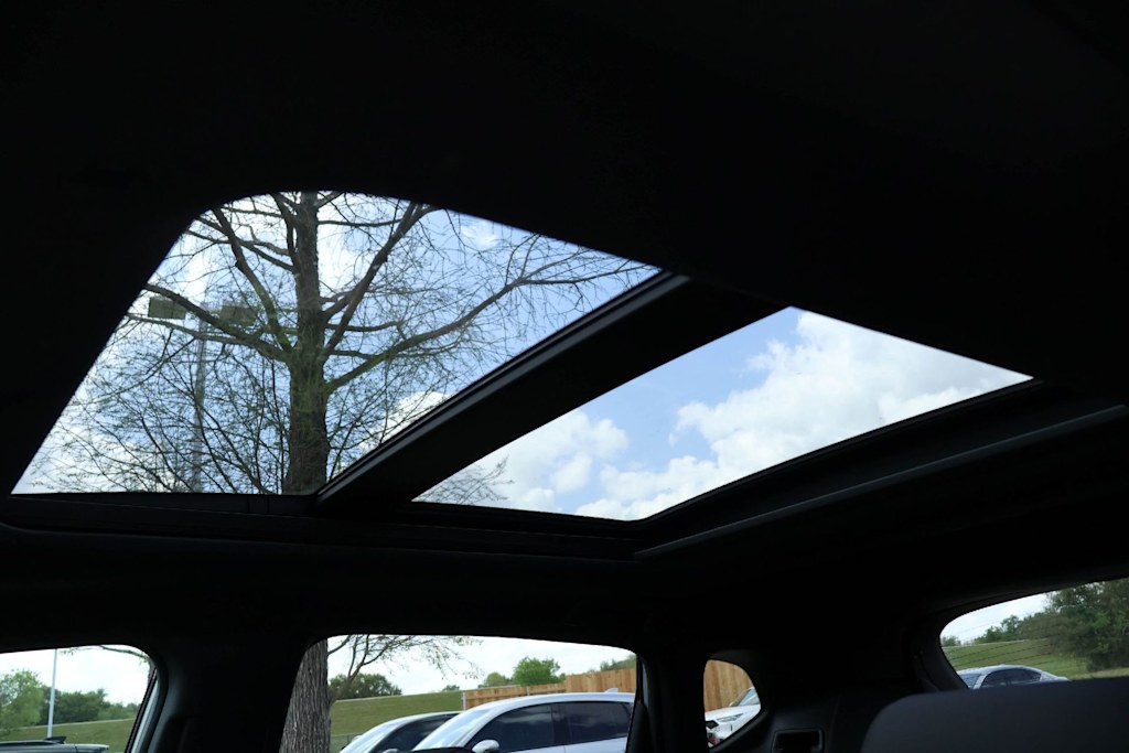 Thumbnail: 2025 Acura ADX - 28