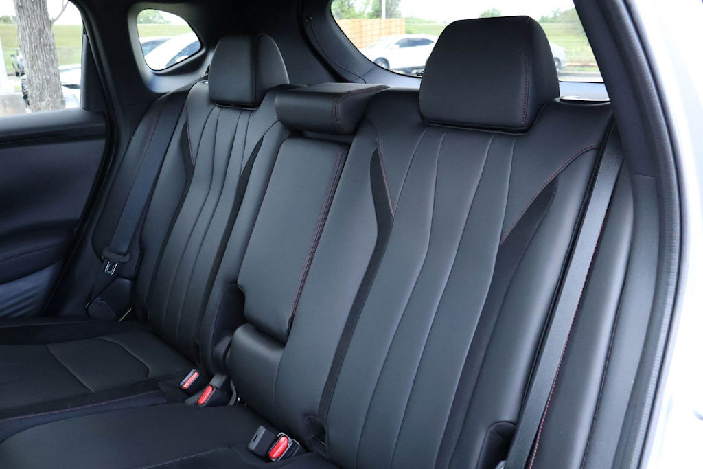 Thumbnail: 2025 Acura ADX - 12