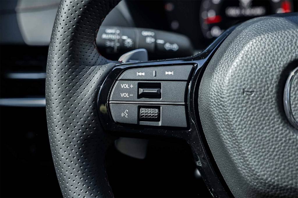 Thumbnail: 2025 Acura ADX - 22