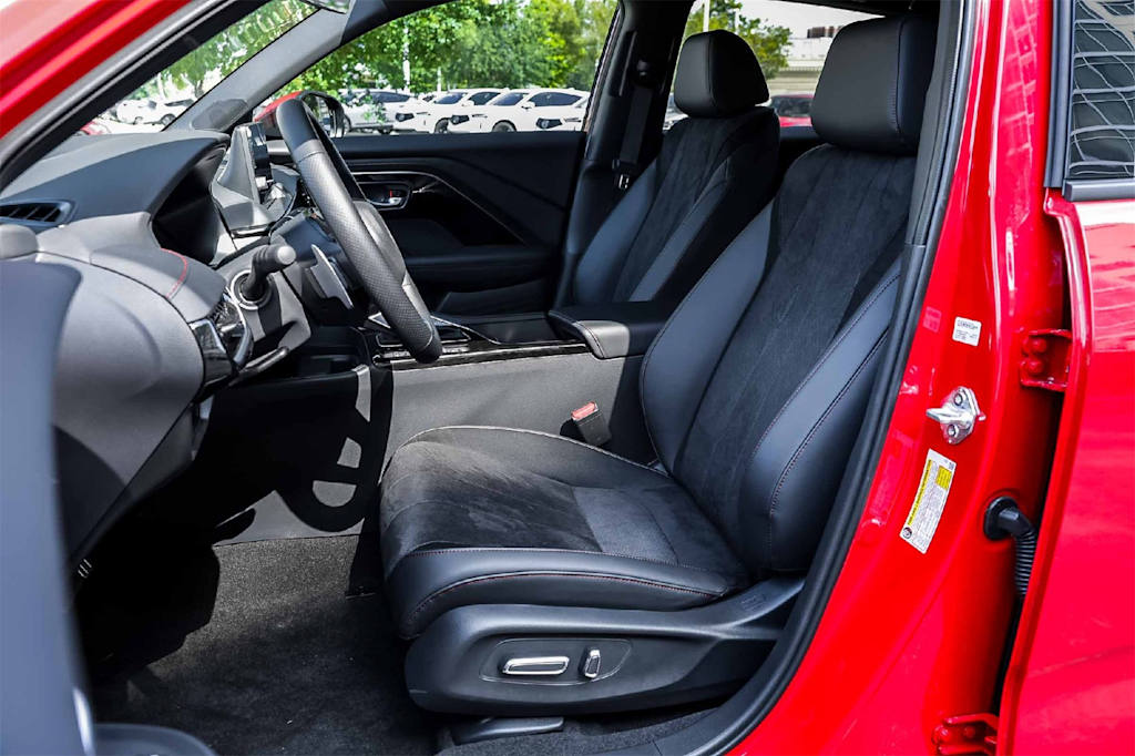 Thumbnail: 2025 Acura ADX - 11