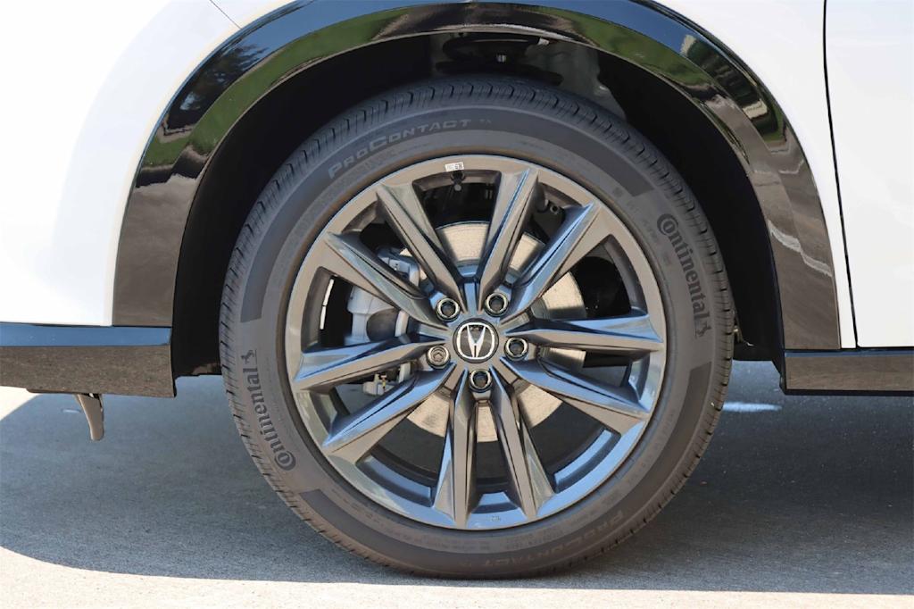 Thumbnail: 2025 Acura ADX - 8