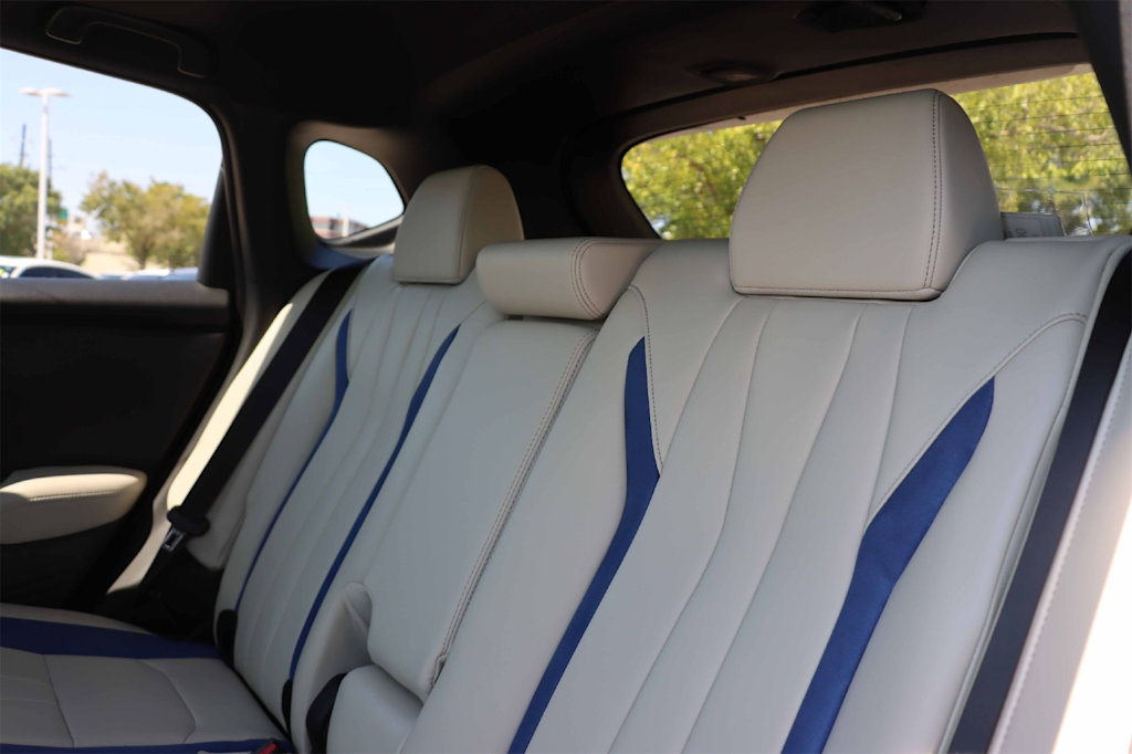 Thumbnail: 2025 Acura ADX - 21