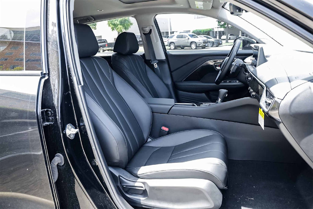 Thumbnail: 2025 Acura ADX - 12