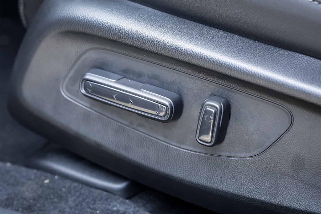 Thumbnail: 2025 Acura ADX - 27