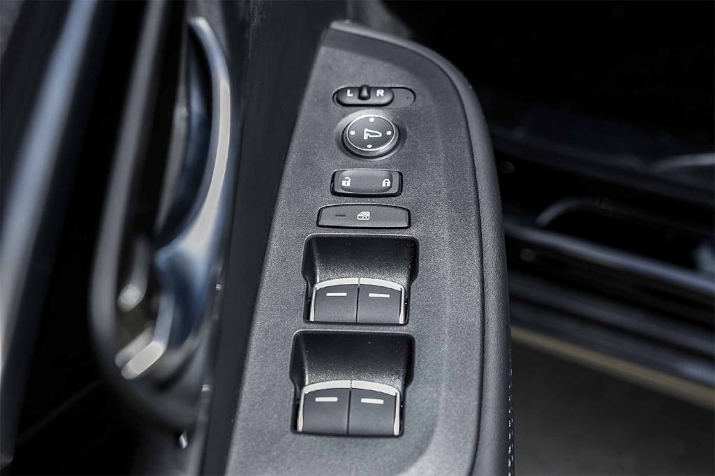 Thumbnail: 2025 Acura ADX - 29