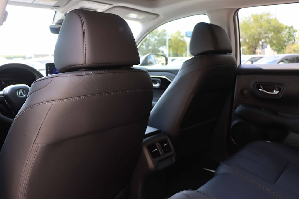 Thumbnail: 2025 Acura ADX - 13