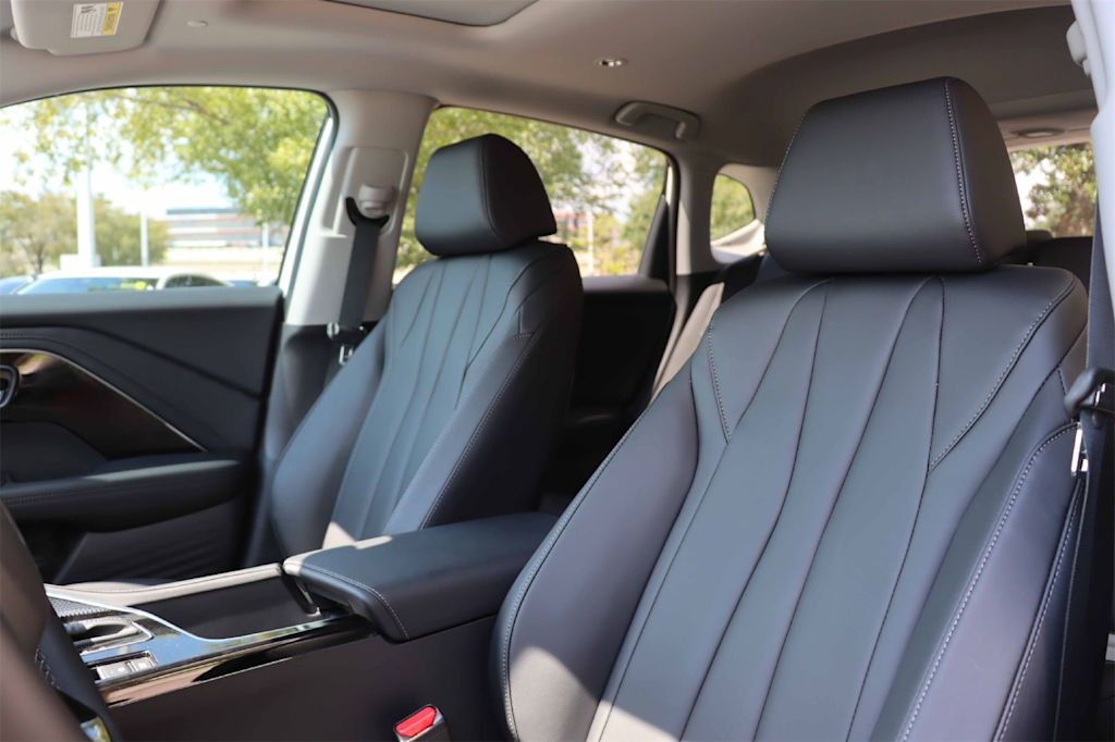 Thumbnail: 2025 Acura ADX - 11