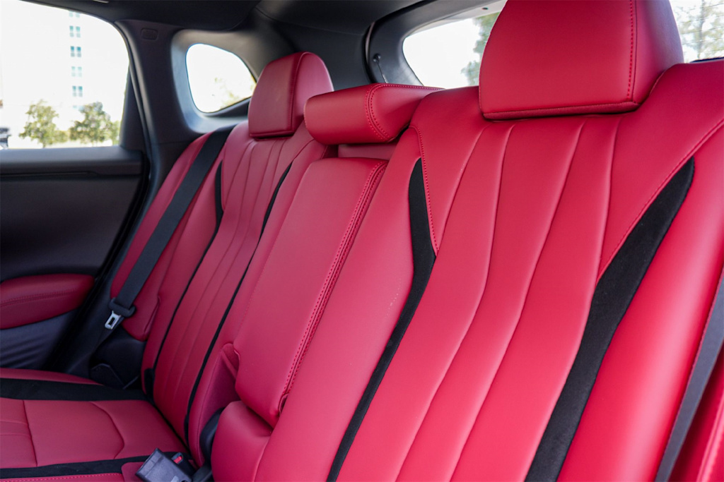 Thumbnail: 2025 Acura ADX - 13