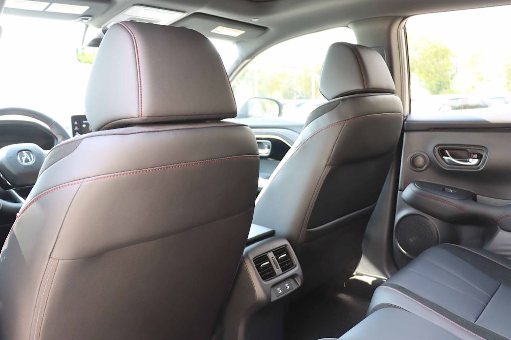 Thumbnail: 2025 Acura ADX - 13