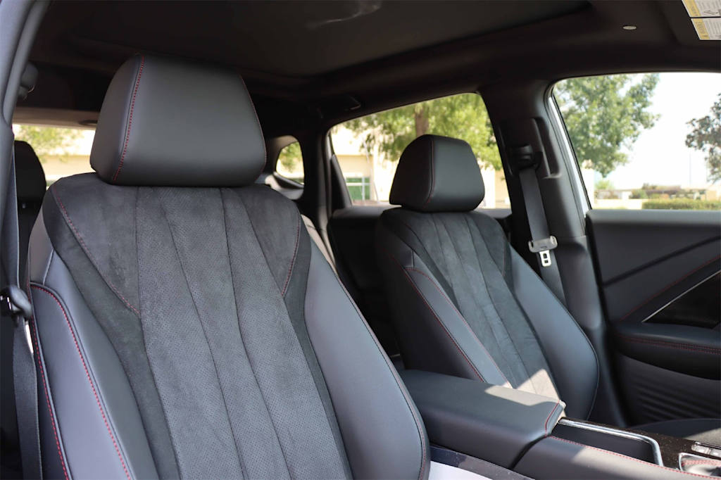 Thumbnail: 2025 Acura ADX - 12