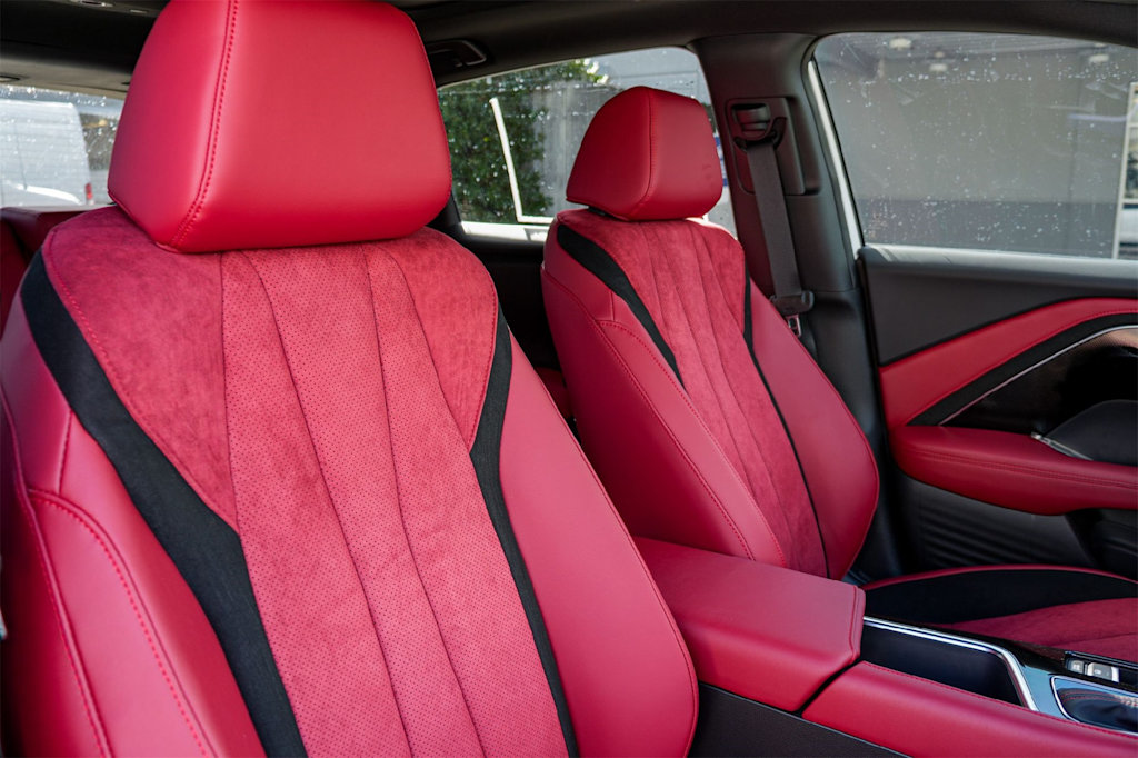 Thumbnail: 2025 Acura ADX - 21