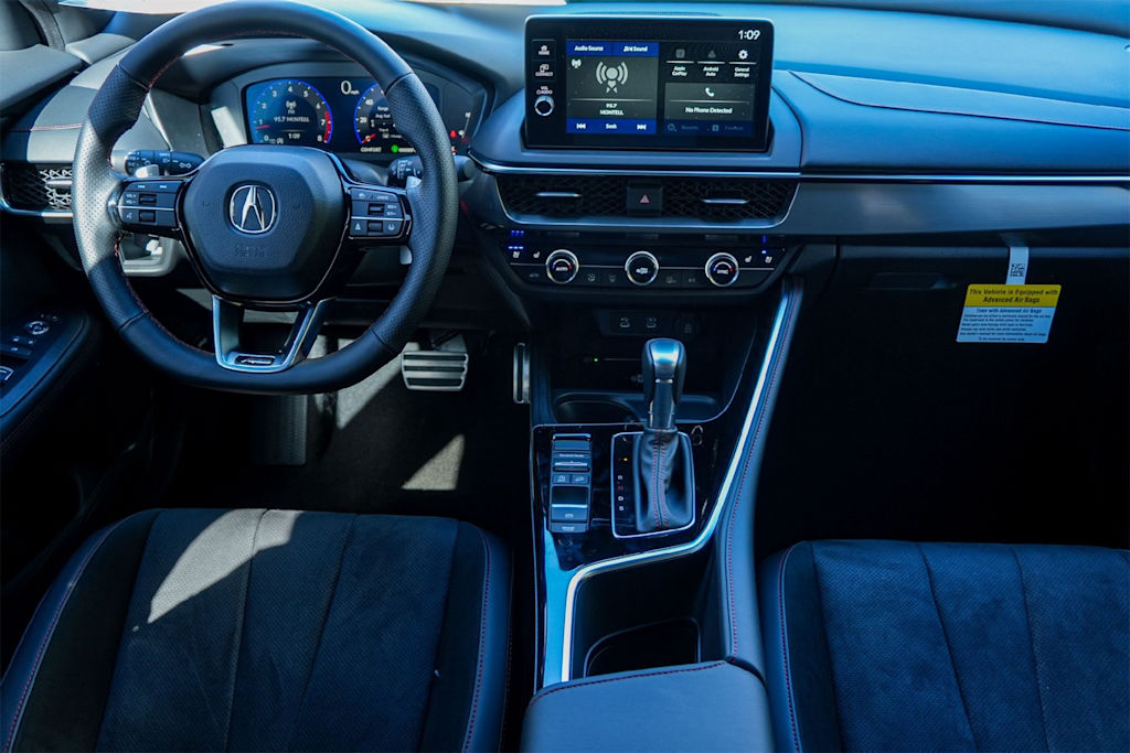 Thumbnail: 2025 Acura ADX - 10