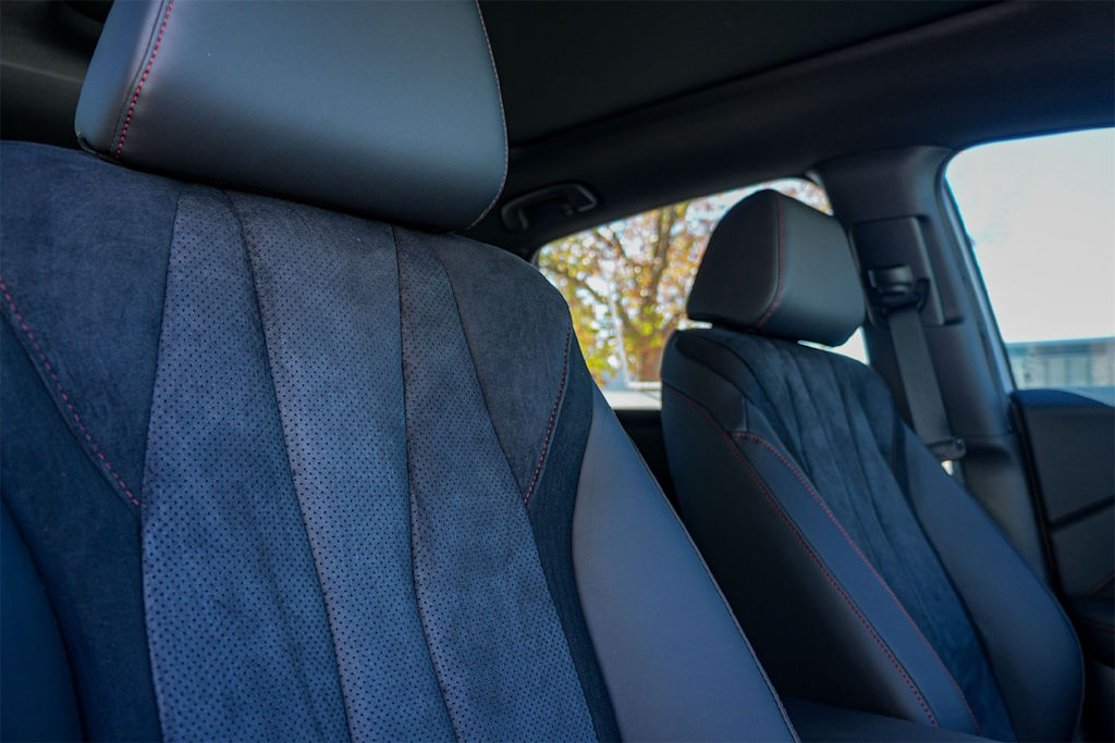 Thumbnail: 2025 Acura ADX - 12