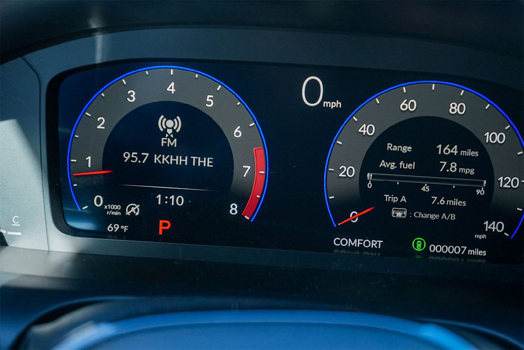 Thumbnail: 2025 Acura ADX - 17