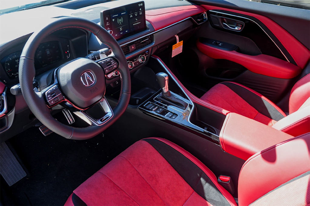 Thumbnail: 2025 Acura ADX - 2