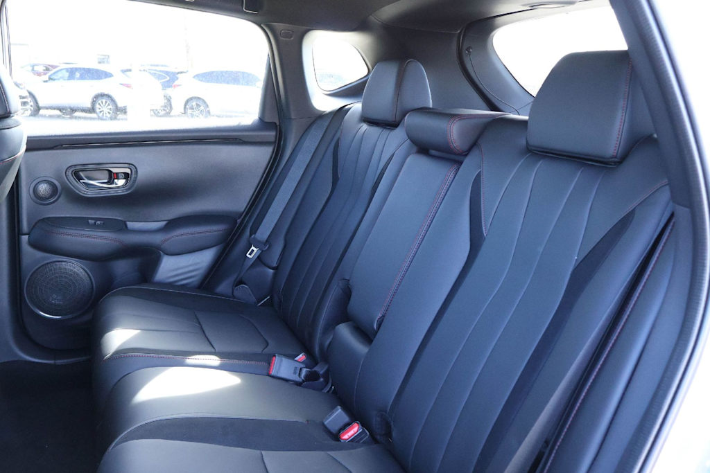 Thumbnail: 2025 Acura ADX - 21