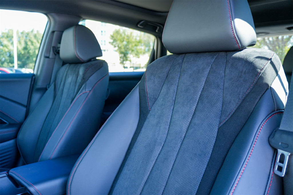 Thumbnail: 2025 Acura ADX - 11