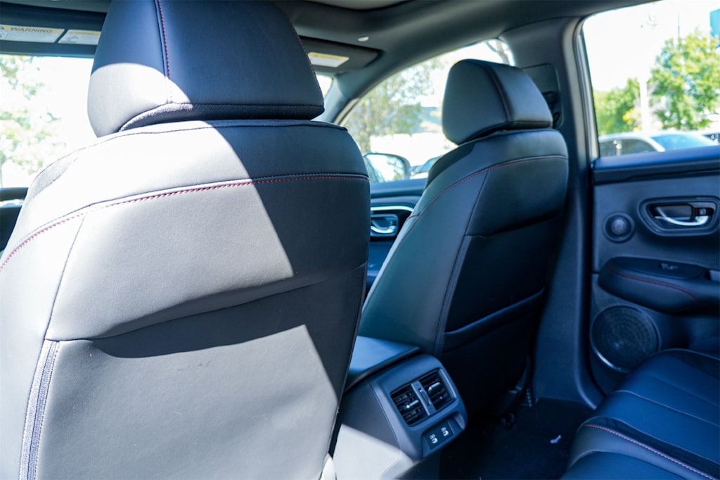 Thumbnail: 2025 Acura ADX - 13