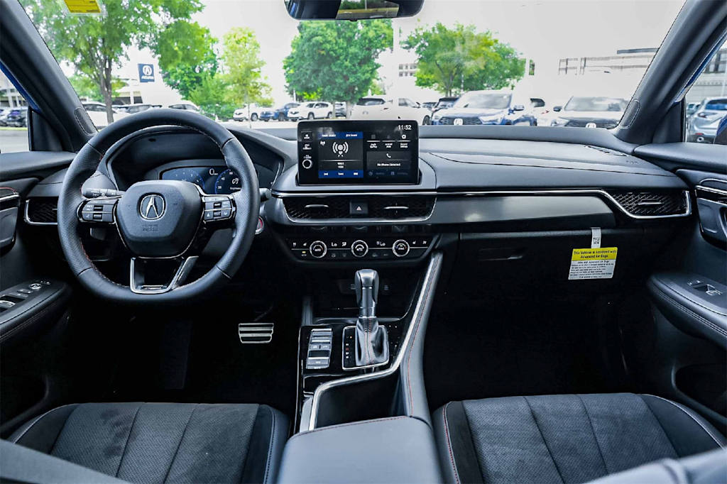 Thumbnail: 2025 Acura ADX - 10