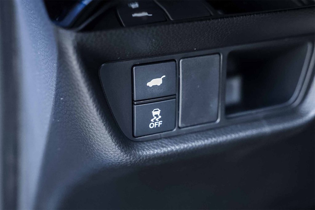 Thumbnail: 2025 Acura ADX - 28