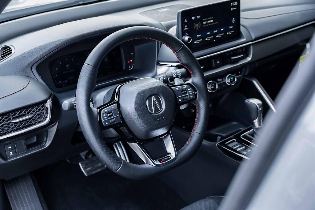 Thumbnail: 2025 Acura ADX - 2