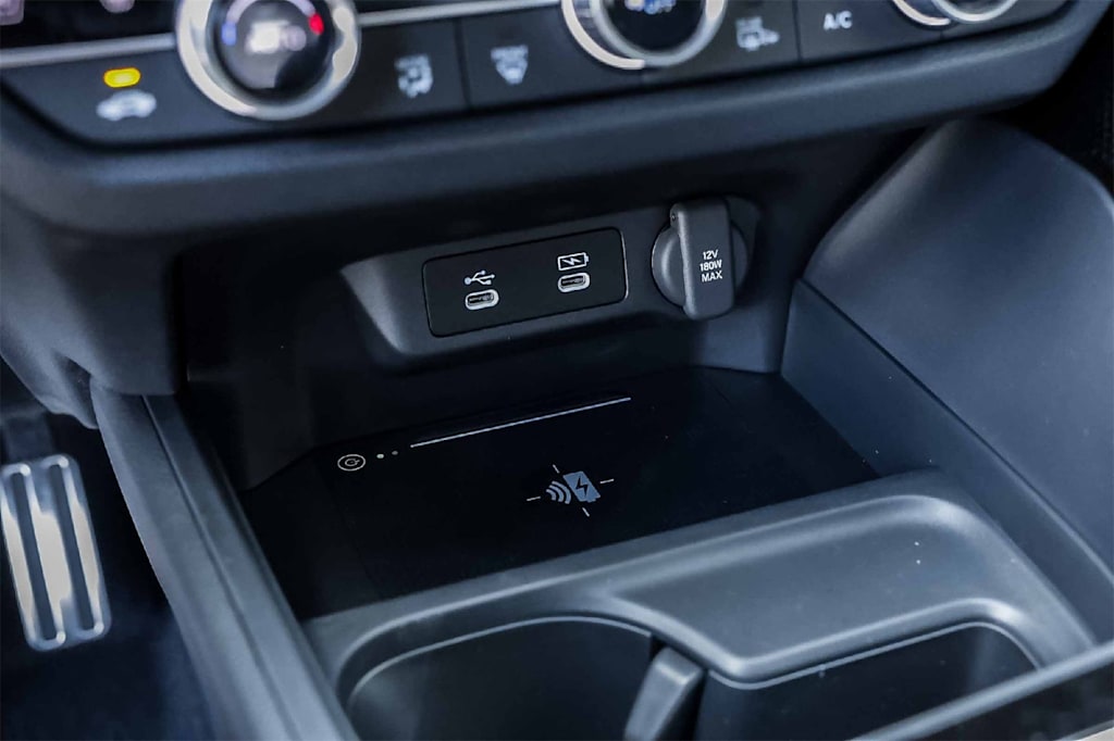 Thumbnail: 2025 Acura ADX - 25