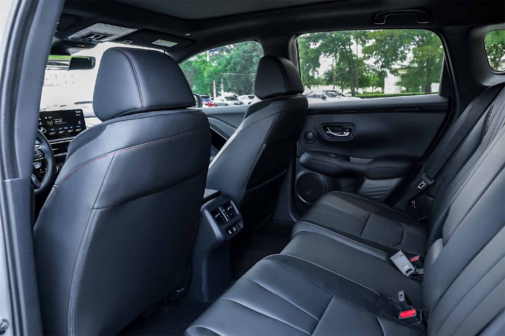 Thumbnail: 2025 Acura ADX - 12