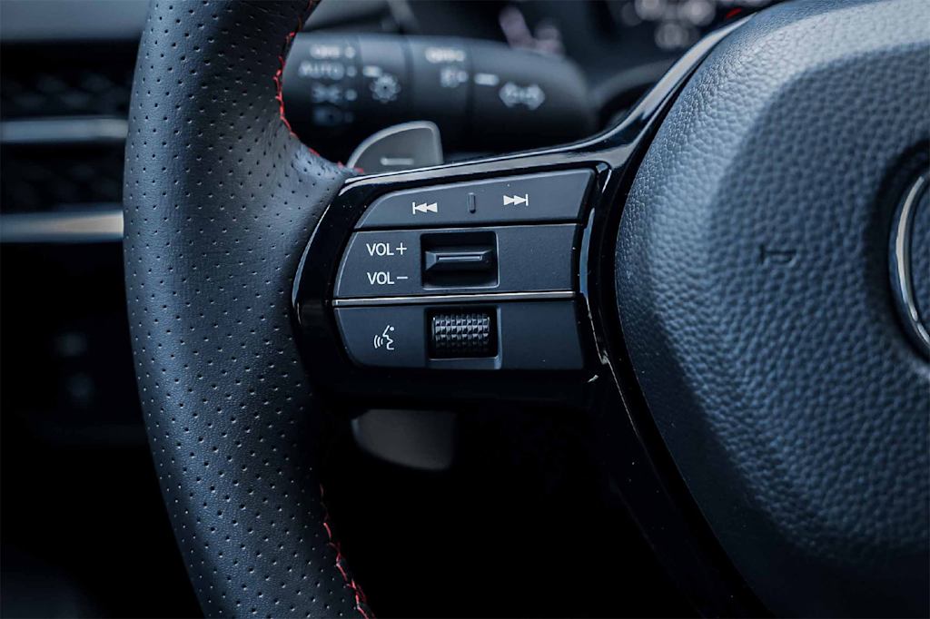 Thumbnail: 2025 Acura ADX - 22