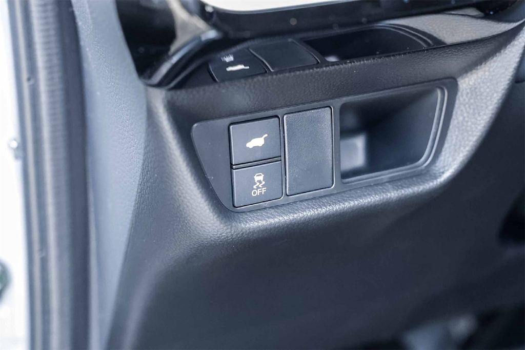 Thumbnail: 2025 Acura ADX - 28