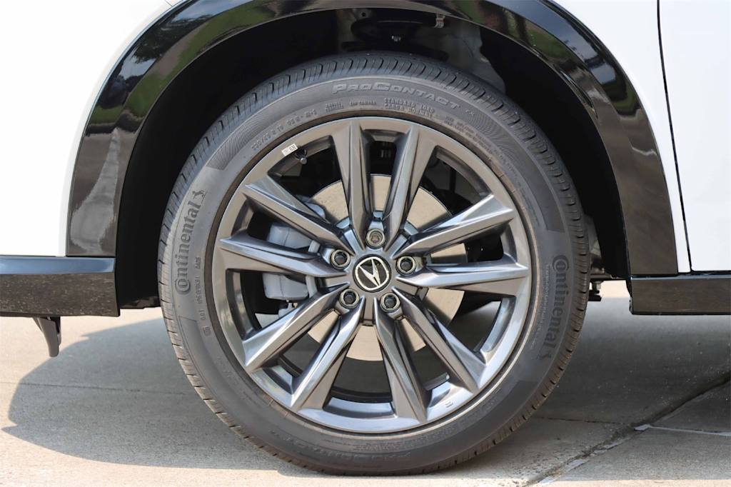 Thumbnail: 2025 Acura ADX - 8