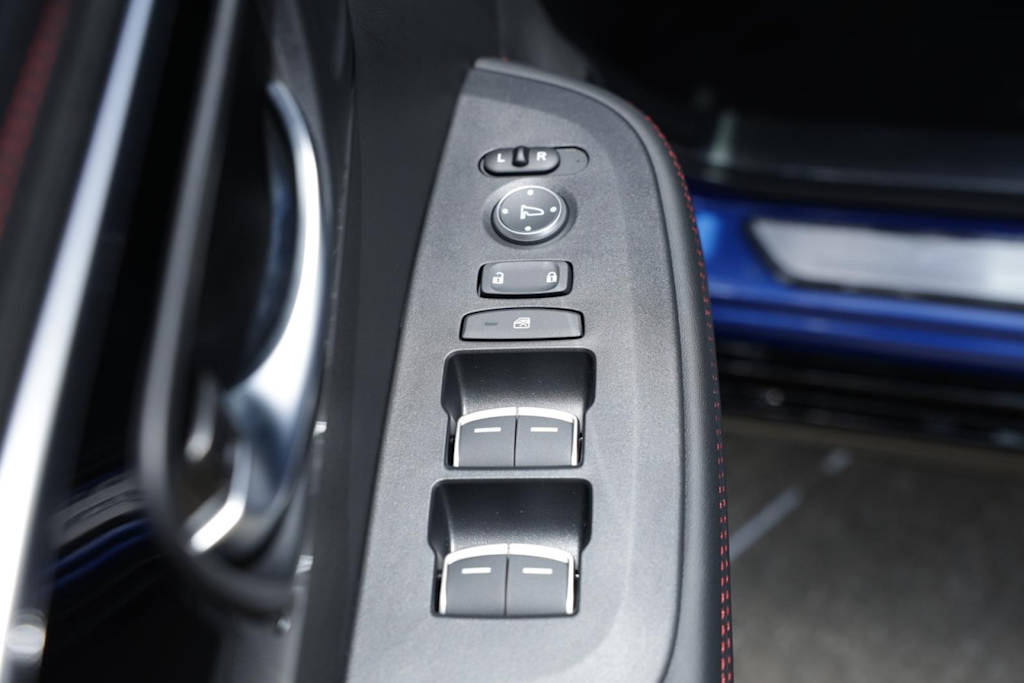 Thumbnail: 2025 Acura ADX - 29