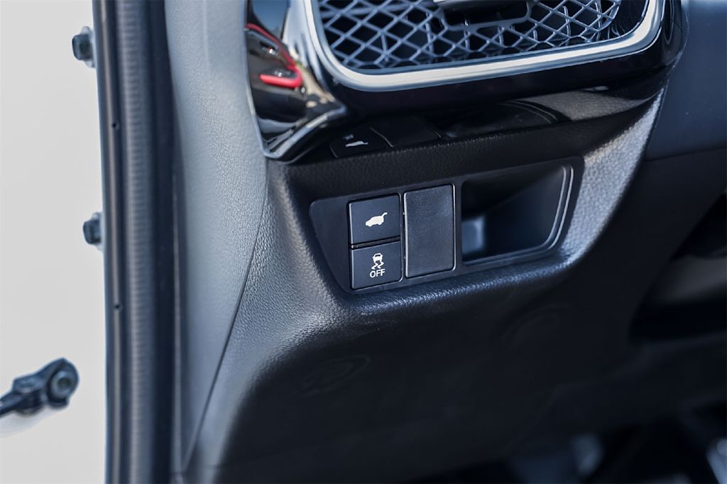 Thumbnail: 2025 Acura ADX - 28