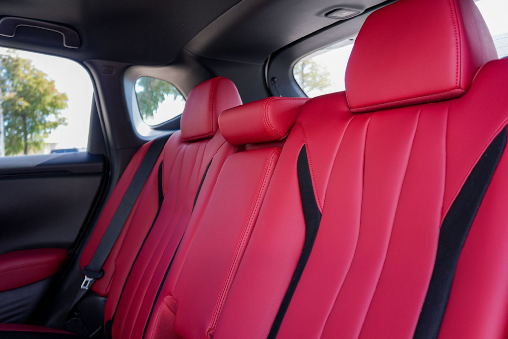 Thumbnail: 2025 Acura ADX - 13