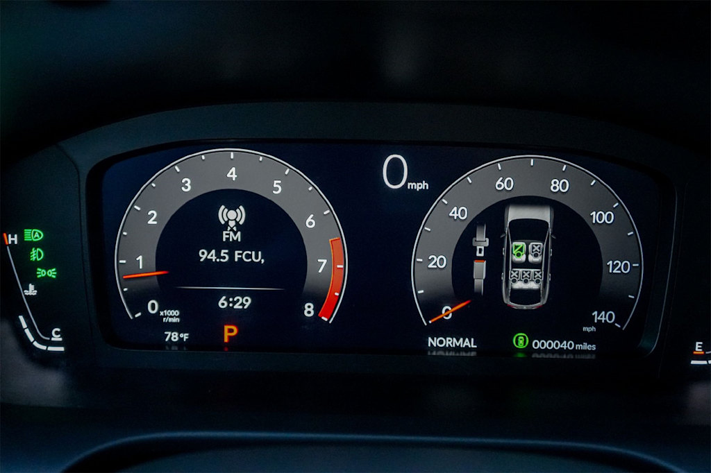 Thumbnail: 2025 Acura ADX - 17