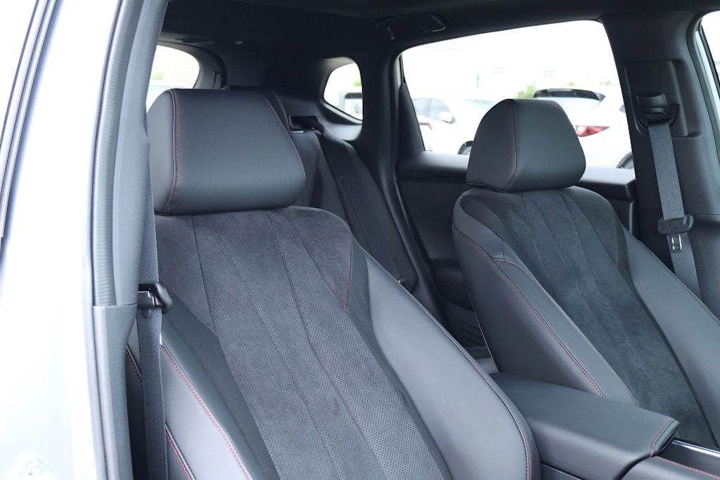 Thumbnail: 2025 Acura ADX - 20