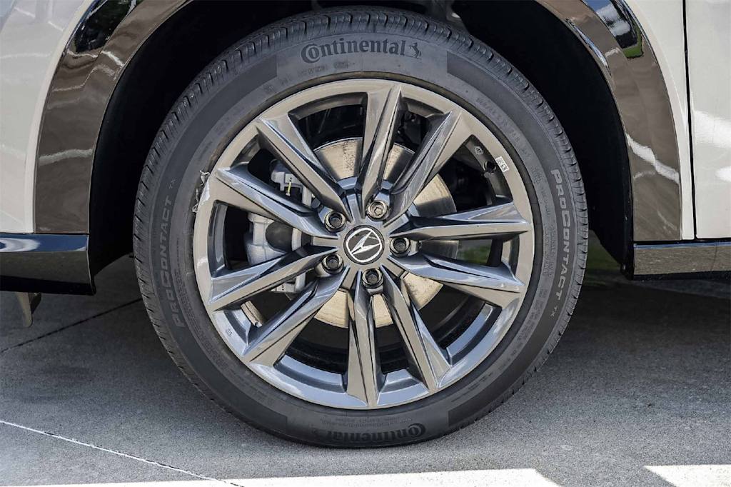 Thumbnail: 2025 Acura ADX - 8