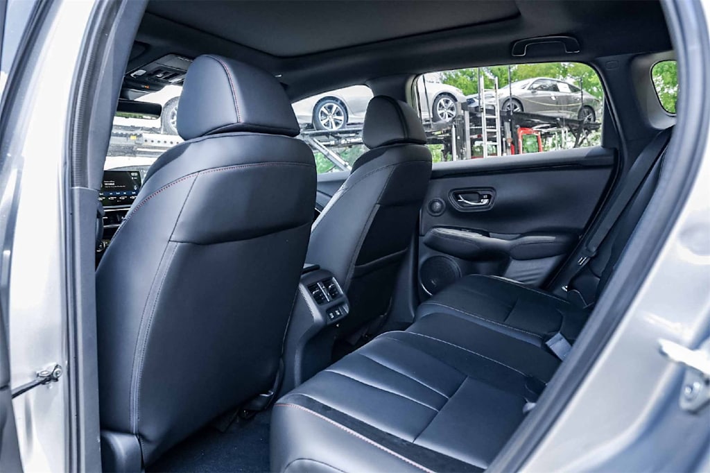 Thumbnail: 2025 Acura ADX - 13