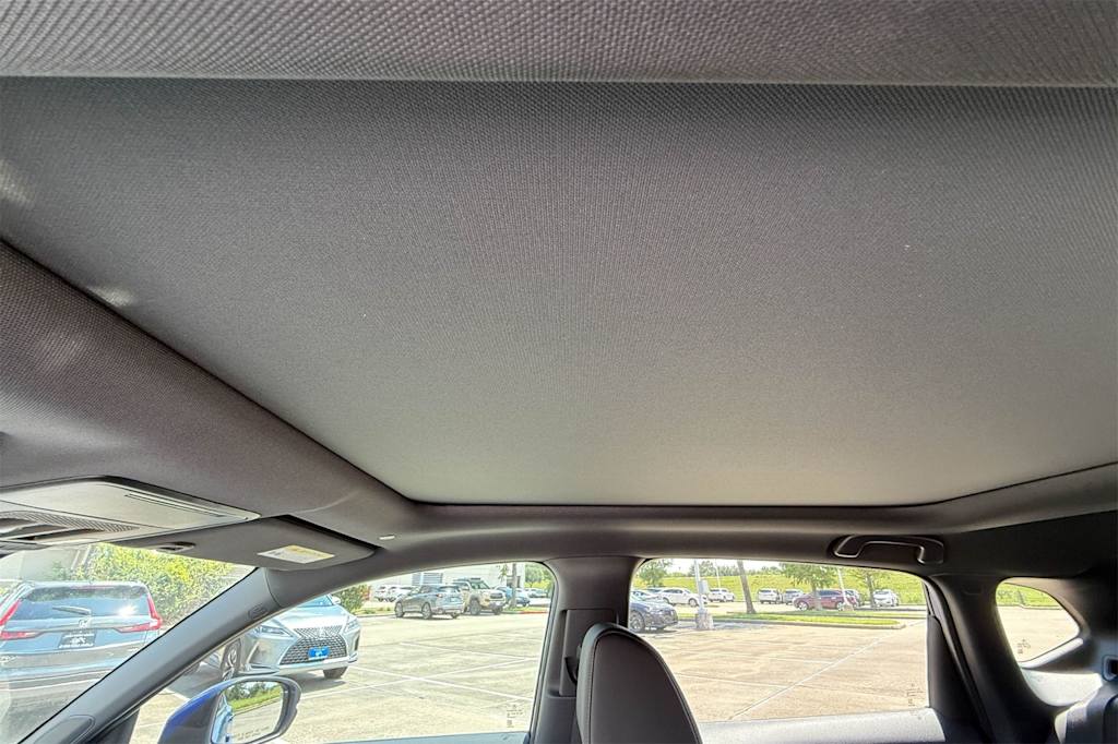 Thumbnail: 2025 Acura ADX - 28