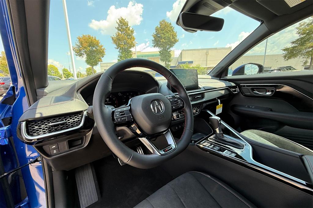 Thumbnail: 2025 Acura ADX - 2