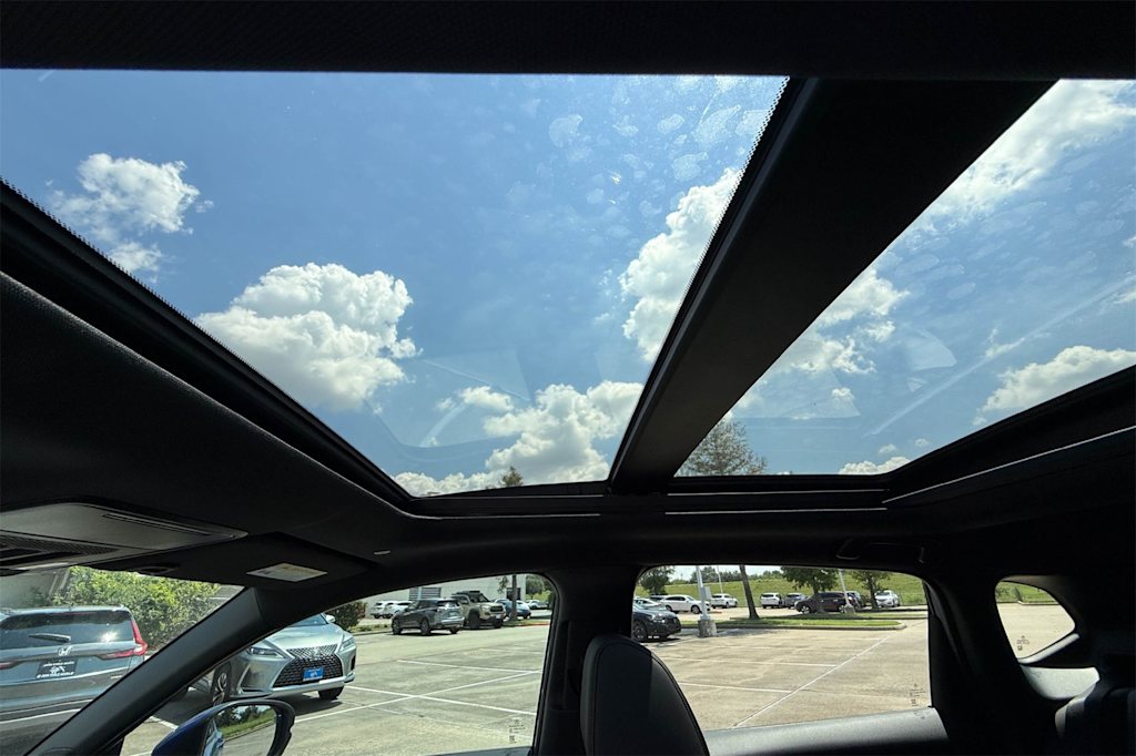 Thumbnail: 2025 Acura ADX - 29