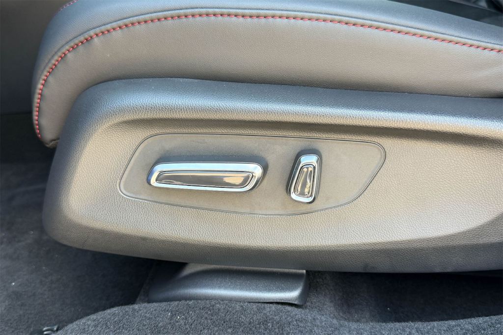 Thumbnail: 2025 Acura ADX - 24