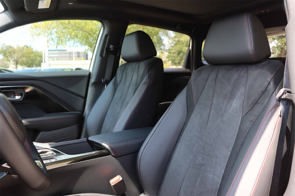 Thumbnail: 2025 Acura ADX - 11