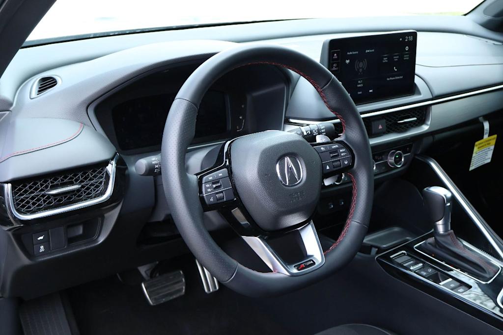 Thumbnail: 2025 Acura ADX - 2