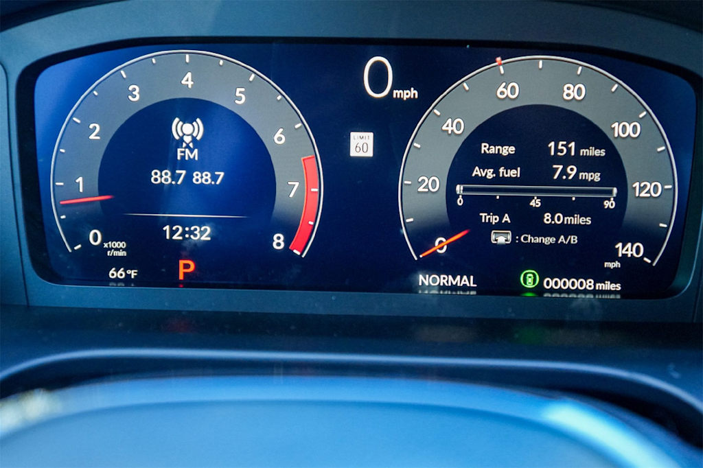 Thumbnail: 2025 Acura ADX - 17