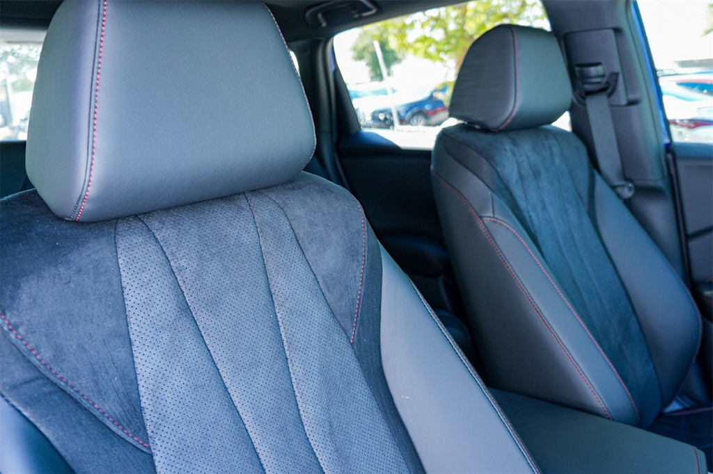 Thumbnail: 2025 Acura ADX - 21