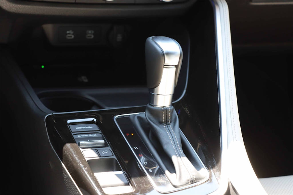 Thumbnail: 2025 Acura ADX - 15