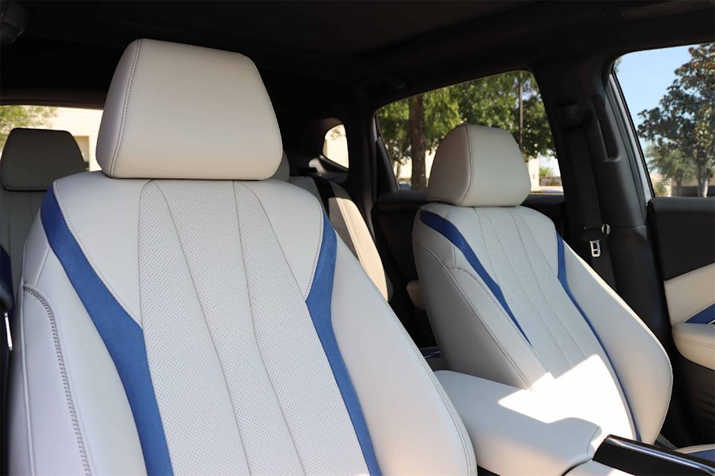 Thumbnail: 2025 Acura ADX - 11