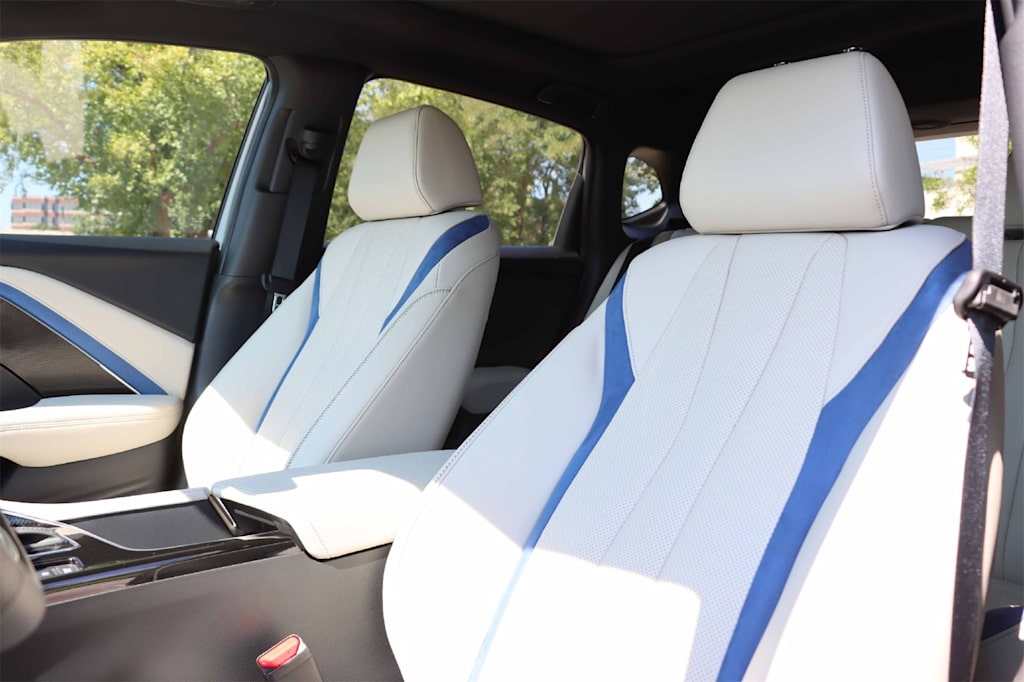 Thumbnail: 2025 Acura ADX - 10