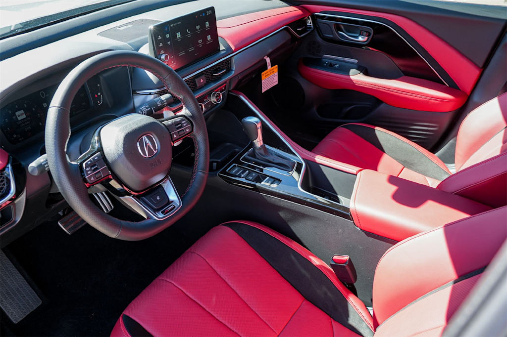 Thumbnail: 2025 Acura ADX - 2