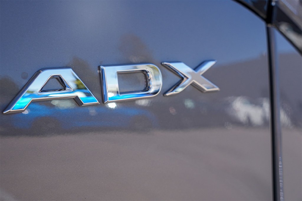 Thumbnail: 2025 Acura ADX - 7